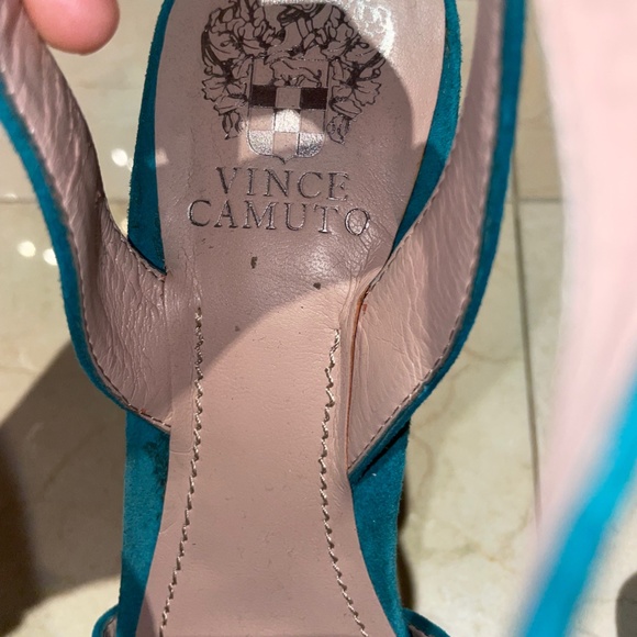 Vince Camuto Teal Heels - Picture 4 of 5